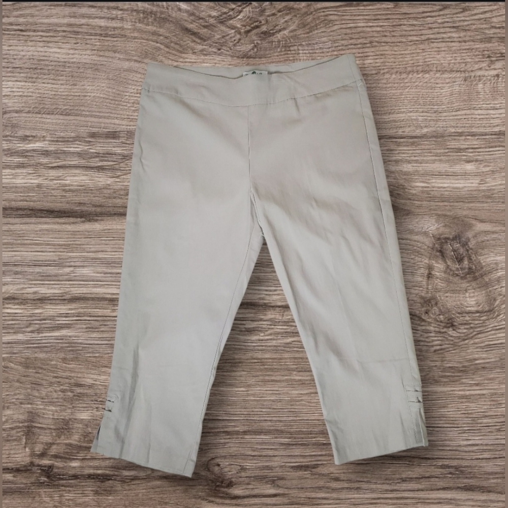 Cream Cropped Pants